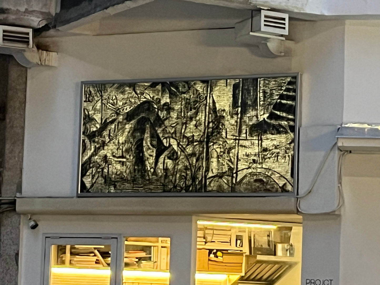 LIGHT-BOX Gallery — lot#1 Auction